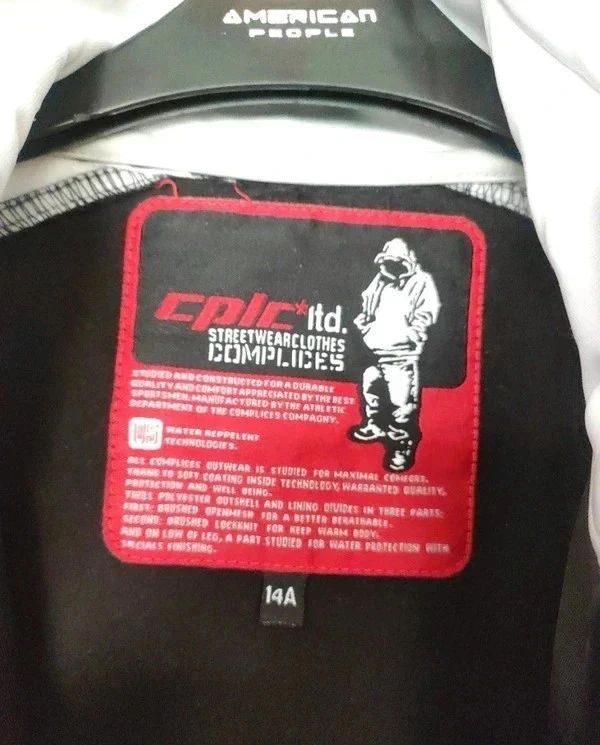Jaqueta de moletom preta e branca da marca Cúmplices nova – photo 6